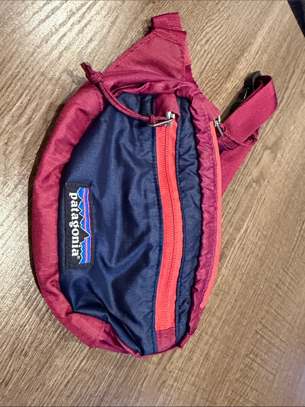 Patagonia Burgundy and Navy Waist Pack with Red Accent
